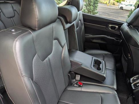 Used 2021 Kia Sorento S w/ Panoramic Sunroof Package AWD/4WD image 16