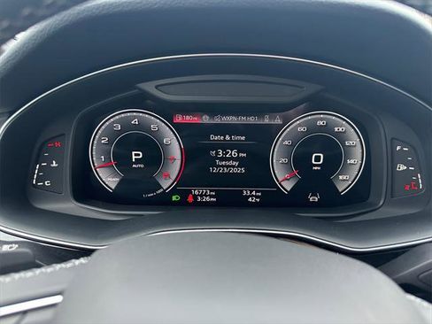 Certified 2025 Audi Q7 3.0T Premium Plus image 21
