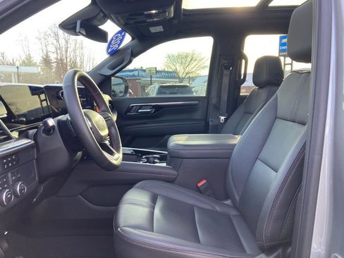 Used 2025 Chevrolet Tahoe RST w/ Comfort Package image 10