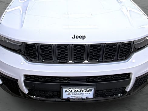 Used 2021 Jeep Grand Cherokee L Laredo AWD/4WD image 16