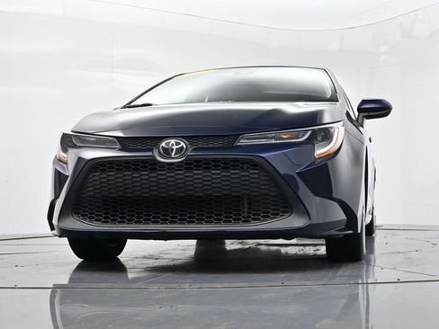 Used 2022 Toyota Corolla LE image 37