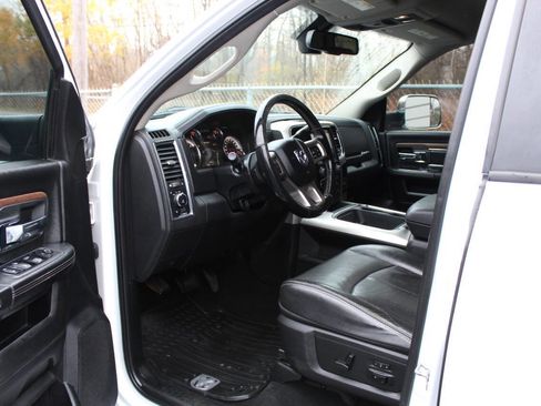 Used 2018 RAM 2500 Laramie w/ Snow Chief Group image 25