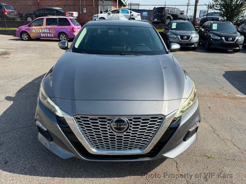 Used 2020 Nissan Altima 2.5 SR FWD image 2