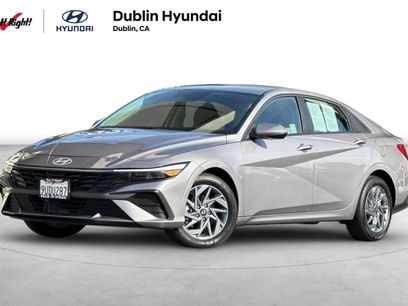 Certified 2025 Hyundai Elantra Blue