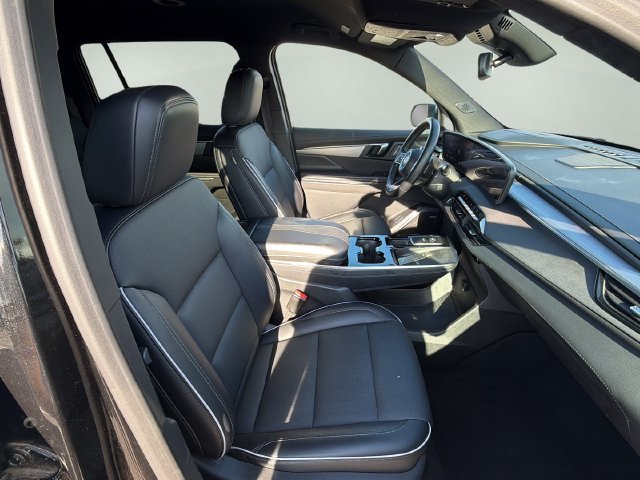 Used 2025 Buick Enclave Preferred FWD image 13