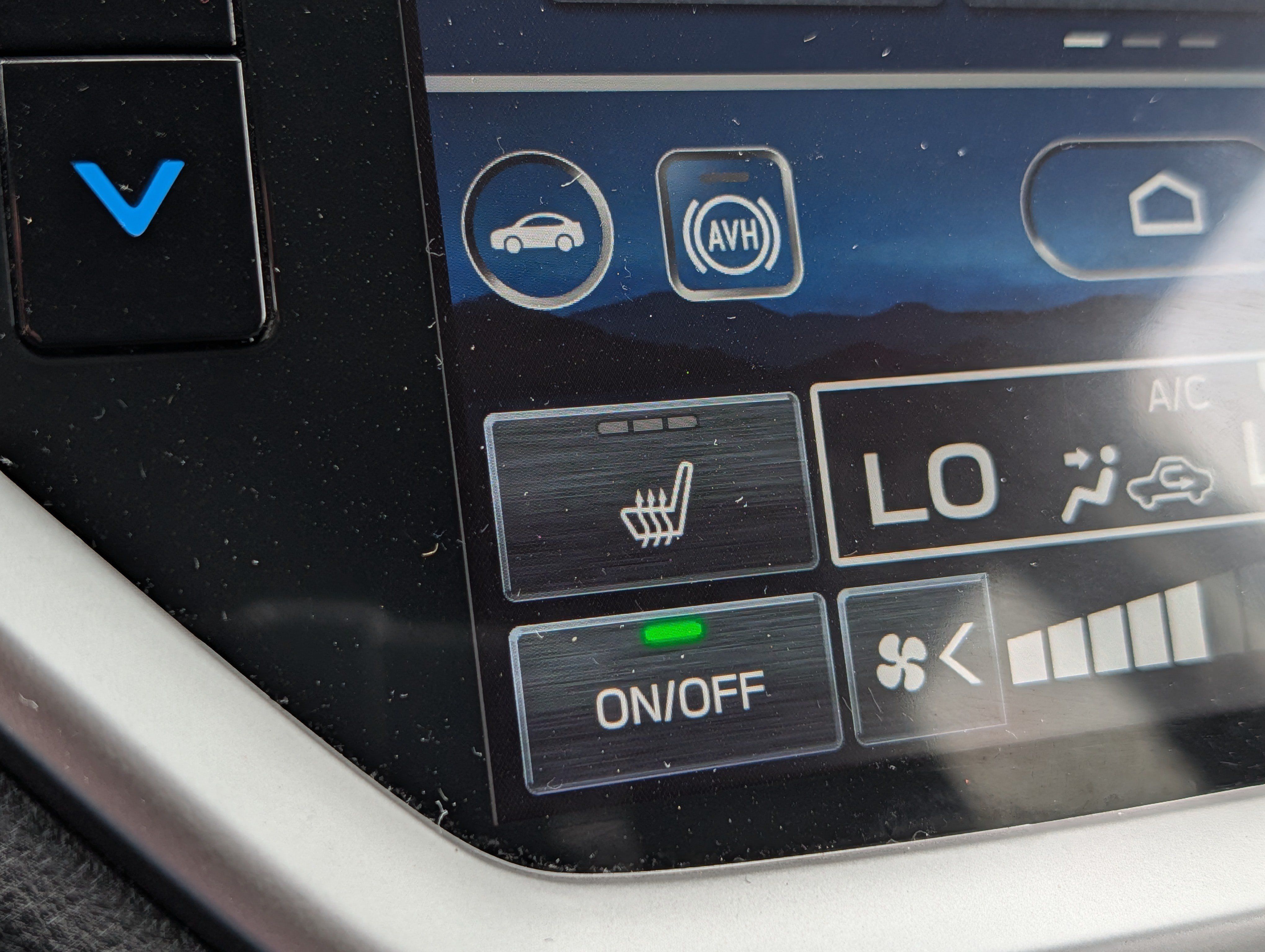 Certified 2025 Subaru Ascent Premium AWD/4WD image 28
