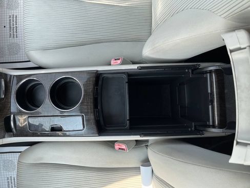 Used 2014 Toyota Venza LE FWD image 31