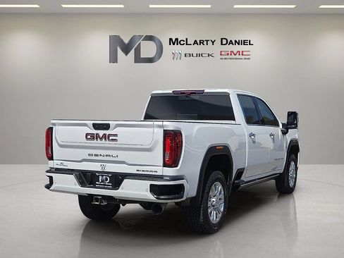 Certified 2023 GMC Sierra 2500 Denali w/ Denali Ultimate Package AWD/4WD image 14