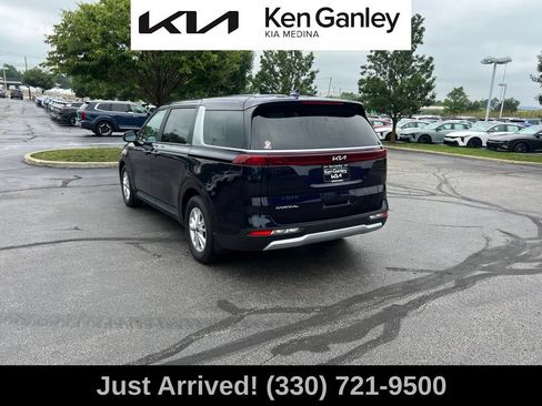 Certified 2024 Kia Carnival LX FWD image 7