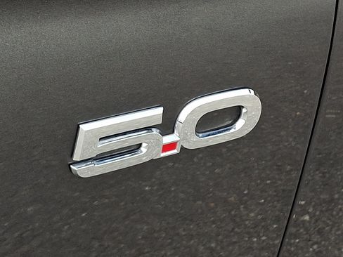 Used 2018 Ford Mustang GT Premium RWD image 32