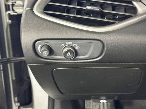 Used 2020 Chevrolet Malibu LS image 19