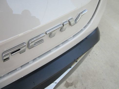 New 2026 Chevrolet Trax ACTIV w/ Driver Confidence Package FWD image 13