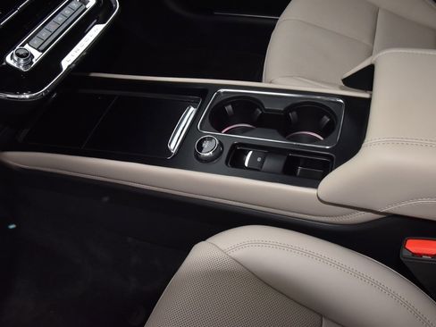 New 2026 Lincoln Corsair Reserve image 30