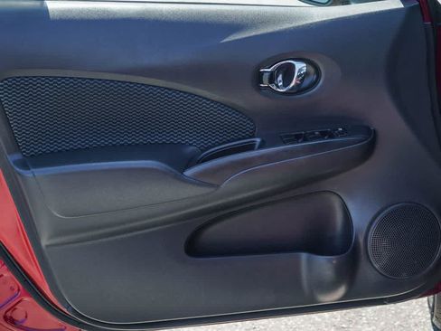 Used 2018 Nissan Versa Note SV FWD image 19