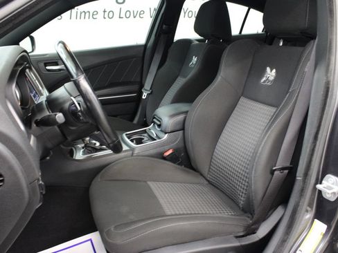Used 2019 Dodge Charger Scat Pack RWD image 14