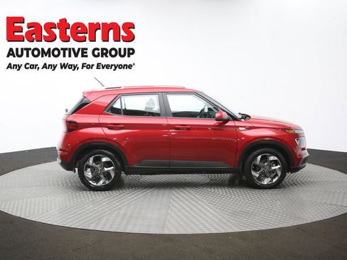 Used 2023 Hyundai Venue Limited FWD image 46
