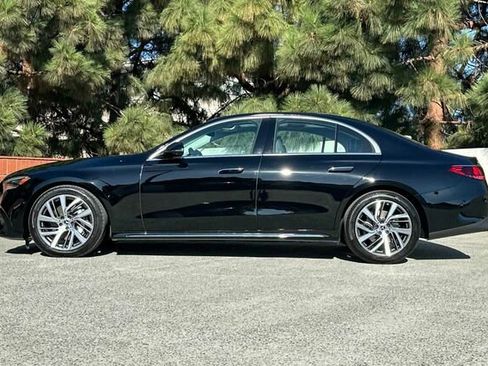 Certified 2025 Mercedes-Benz E 350 4MATIC Sedan image 7