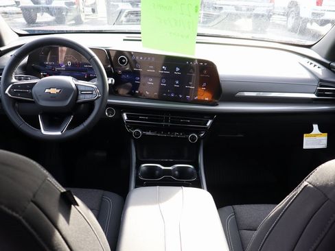 New 2026 Chevrolet Traverse LT w/ LPO, Floor Liner Package image 7