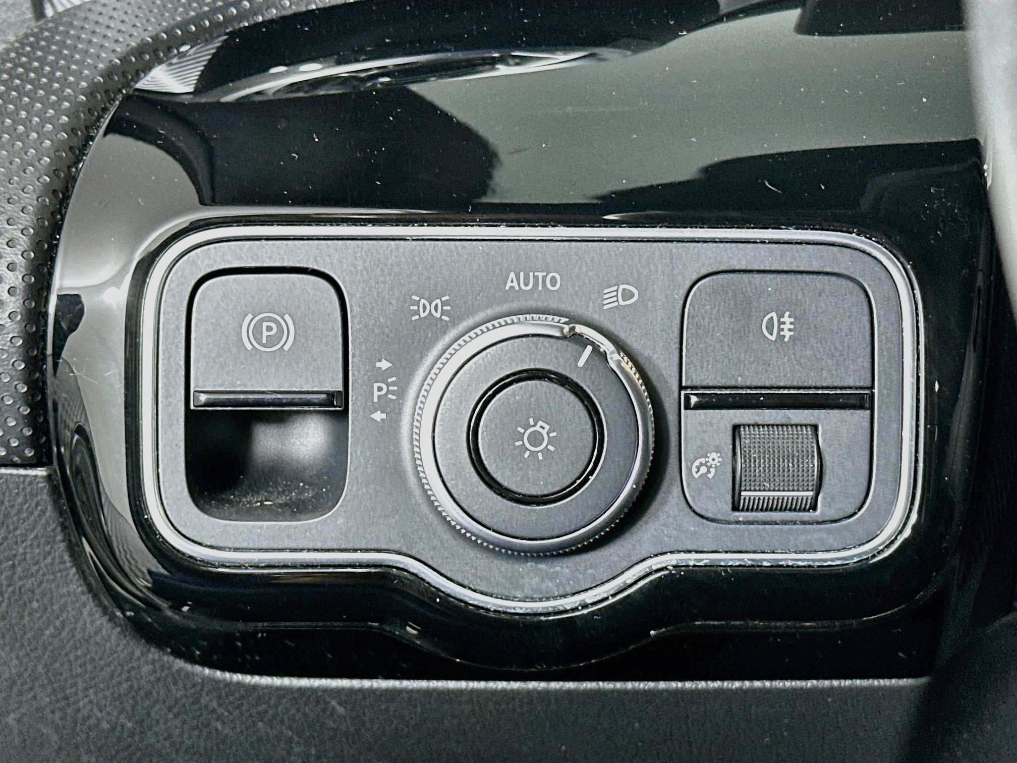 Used 2022 Mercedes-Benz A 220 4MATIC image 17