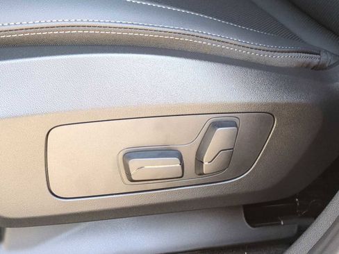 Used 2026 BMW X1 xDrive28i image 17