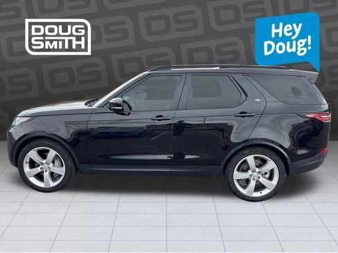 Used 2020 Land Rover Discovery HSE image 2