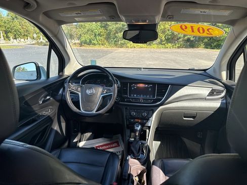 Used 2019 Buick Encore Essence image 12