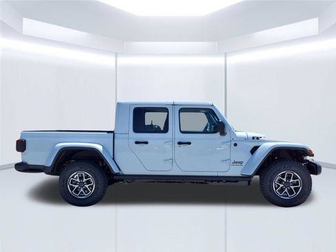 New 2026 Jeep Gladiator Rubicon w/ Steel Power Dome Hood Package AWD/4WD image 2