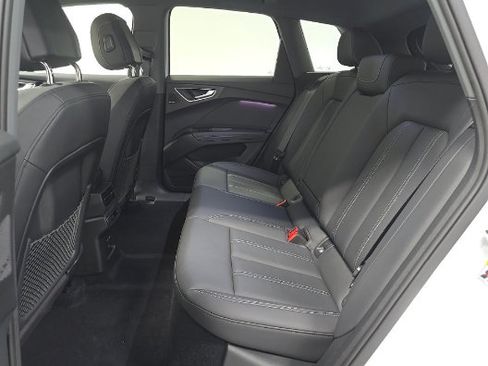 Used 2023 Audi Q4 e-tron Premium Plus w/ Premium Plus AWD/4WD image 4