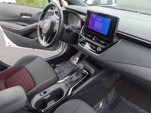 Certified 2024 Toyota Corolla SE image 14
