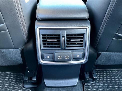 Used 2022 Subaru Forester Touring image 14
