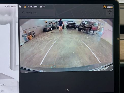 Used 2023 Tesla Model 3 Standard Range RWD image 10