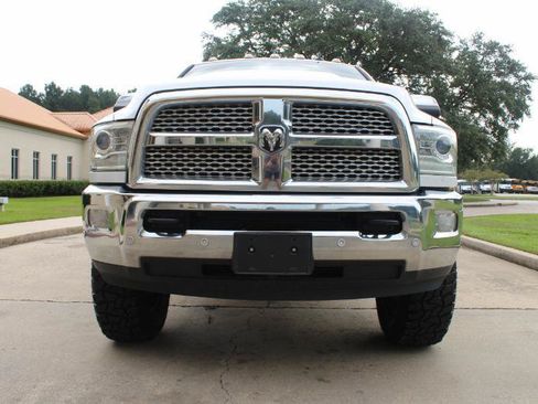 Used 2018 RAM 2500 Laramie w/ Convenience Group AWD/4WD image 7