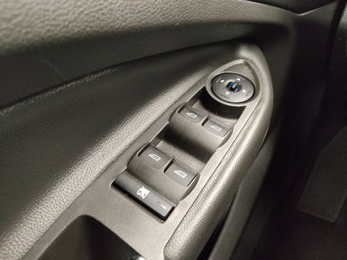 Used 2018 Ford Escape SE FWD image 27