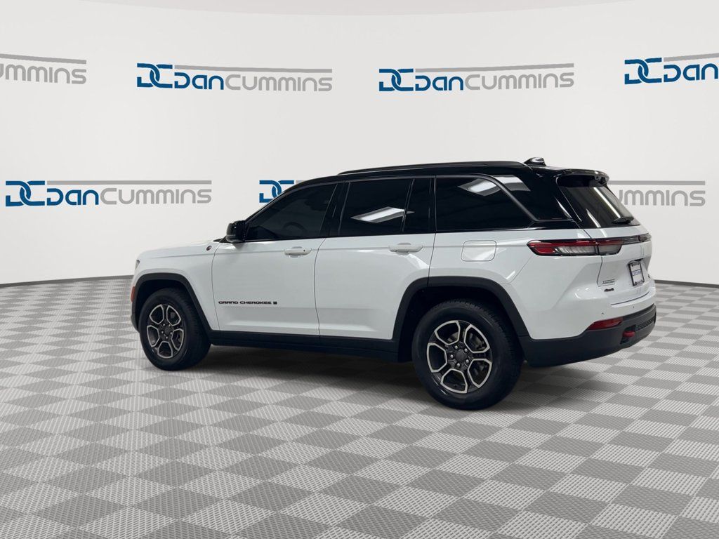 Used 2022 Jeep Grand Cherokee Trailhawk w/ ADV Protech Group II AWD/4WD image 6