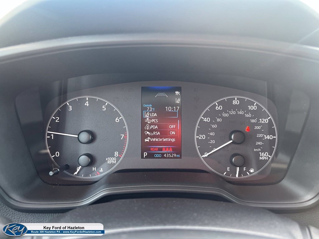 Used 2025 Toyota Corolla LE FWD image 18