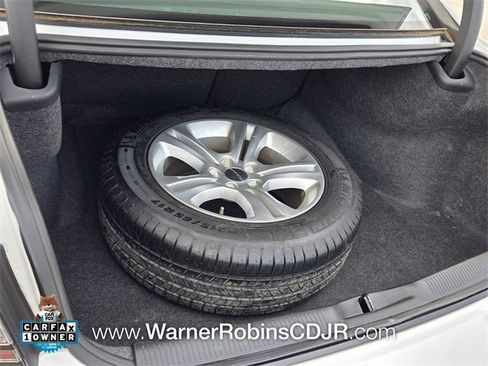 Used 2021 Dodge Charger SXT image 12