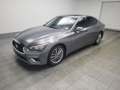 Used 2018 INFINITI Q50 Luxe w/ Essential Package (2.0T Luxe) RWD image 2