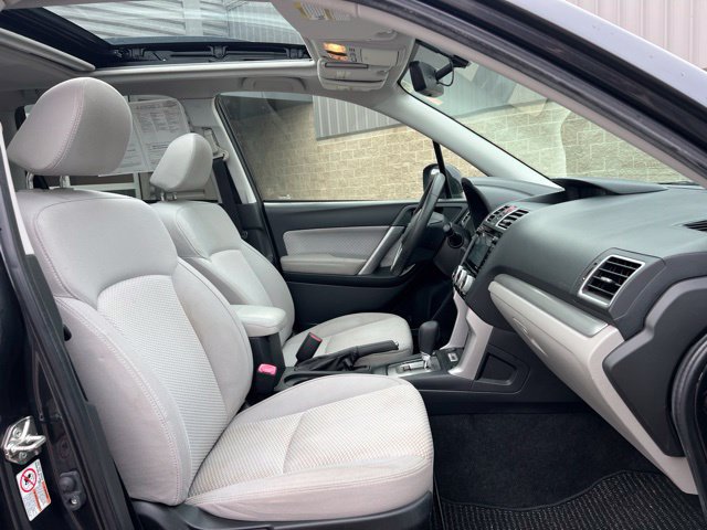 Used 2017 Subaru Forester 2.5i Premium w/ All-Weather Package AWD/4WD image 11