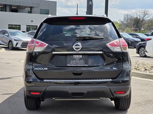 Used 2016 Nissan Rogue SL image 23