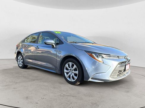 Used 2023 Toyota Corolla LE image 1