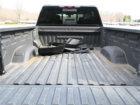 Used 2023 GMC Sierra 2500 Denali w/ Denali Black Diamond Edition AWD/4WD image 38