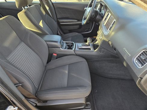 Used 2023 Dodge Charger SXT image 13
