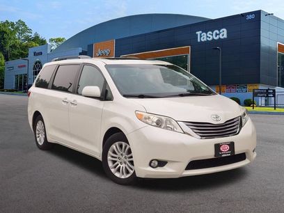Used 2017 Toyota Sienna XLE w/ XLE Navigation Package