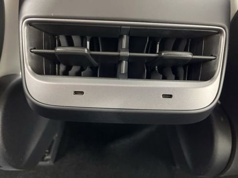 Used 2023 Tesla Model 3 Standard Range image 42