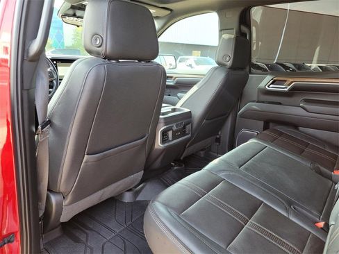 Used 2022 Chevrolet Silverado 1500 High Country w/ High Country Premium Package image 13