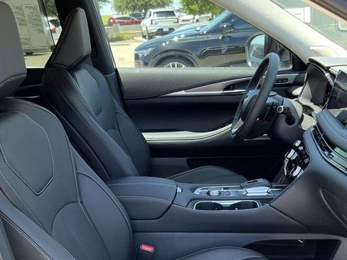 New 2026 INFINITI QX60 Luxe image 23