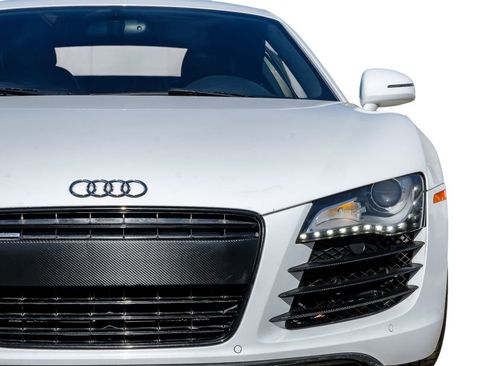Used 2011 Audi R8 V8 image 40