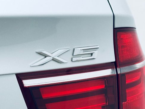 Used 2013 BMW X5 xDrive35i image 25