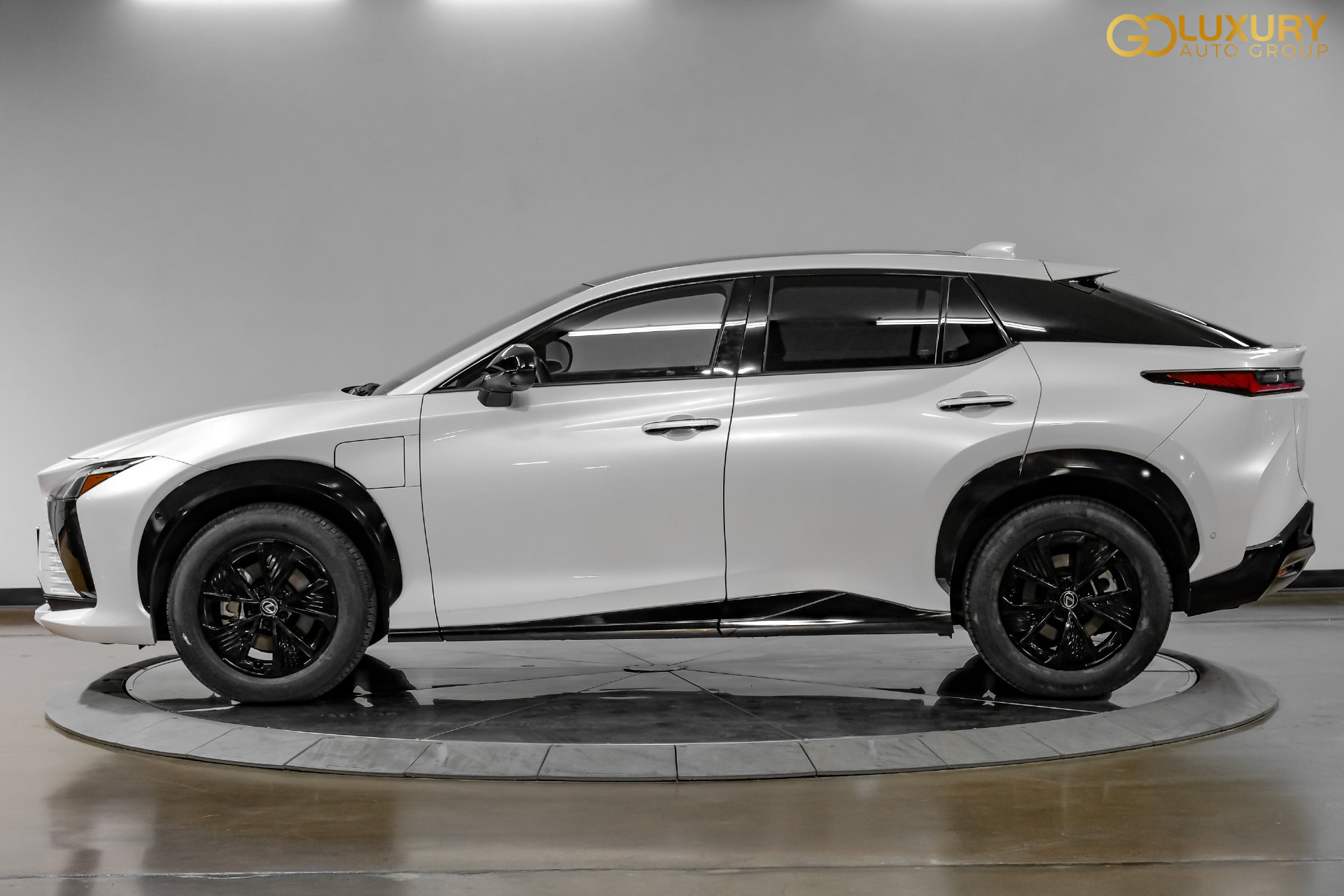 Used 2023 Lexus RZ 450e Premium w/ Technology Package AWD/4WD image 13