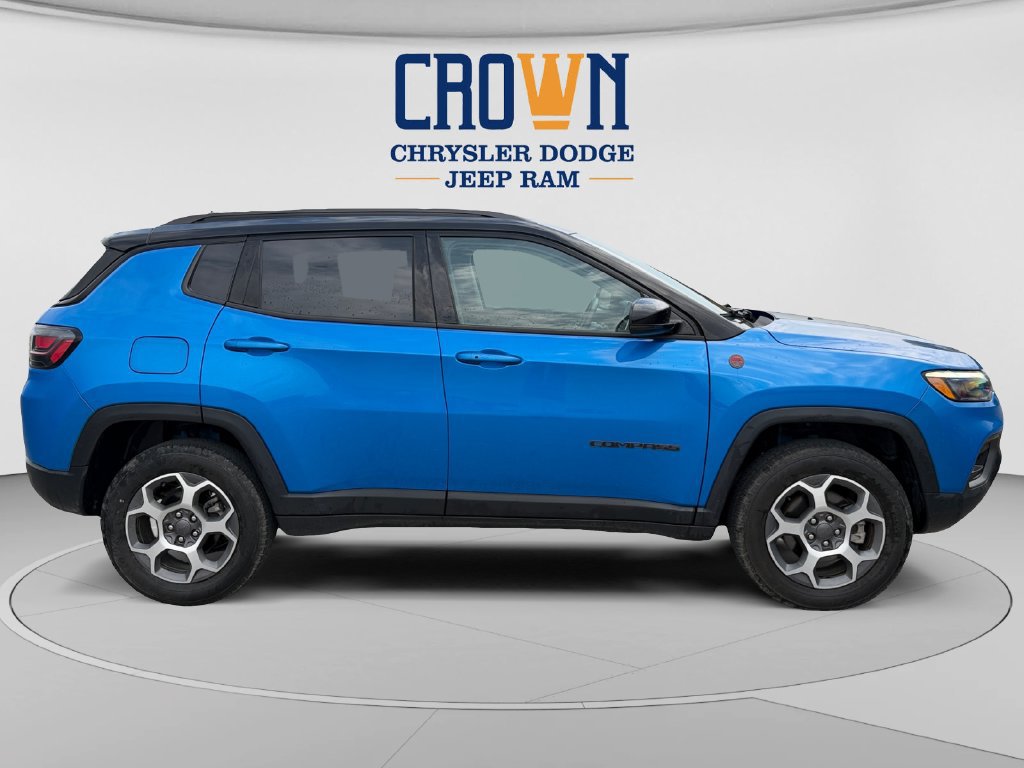 Used 2022 Jeep Compass Trailhawk w/ Trailhawk Elite Group AWD/4WD image 2